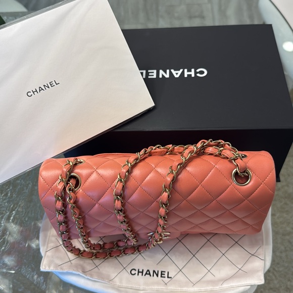 Chanel medium lamb skin classic flap bag - Picture 16 of 17